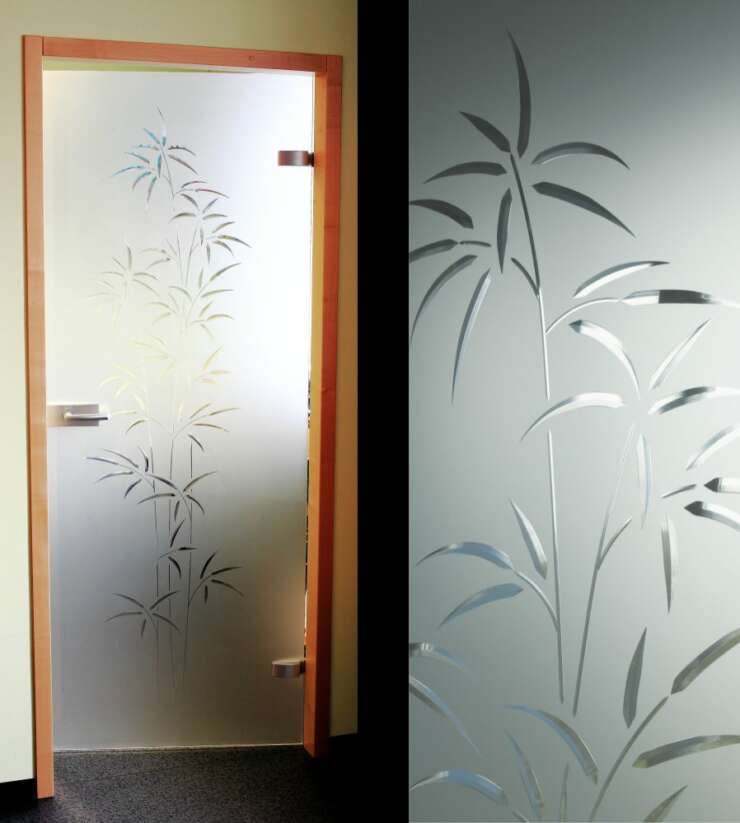 Porte sur mesure en verre dépoli avec gravures artistiques motif Bambous